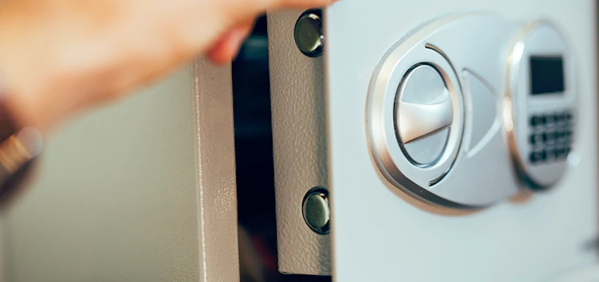 Fingerprint Safe Openers in Joshua Tree, CA