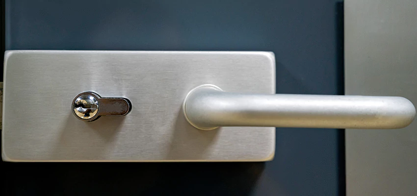 Change Patio Door Locks in Joshua Tree, California